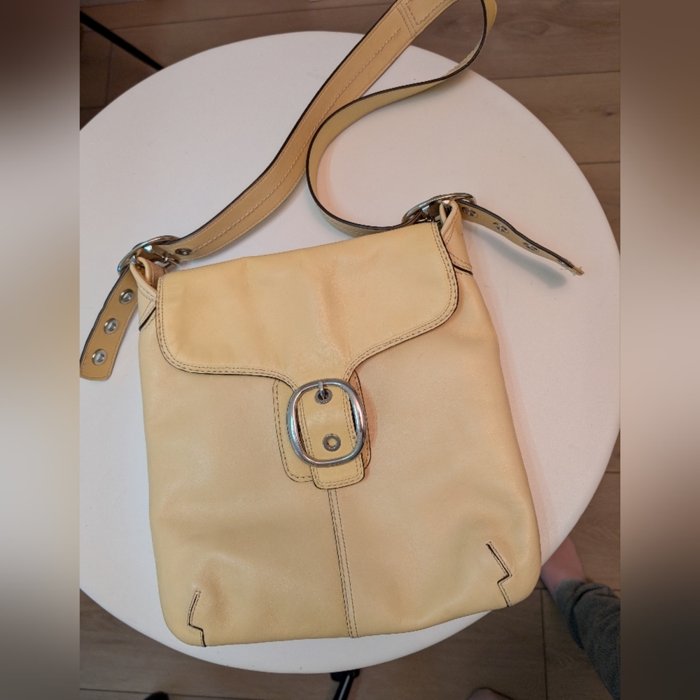 Vintage Coach Yellow Leather Bleecker Crossbody Shoulder Bag F13355